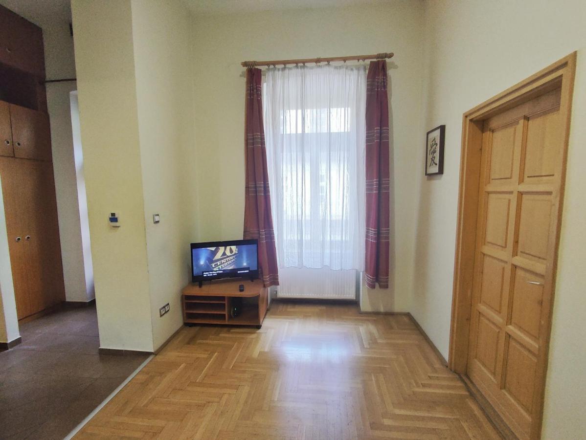 All In 10 Apartment, Bp Downtown Ac ブダペスト エクステリア 写真